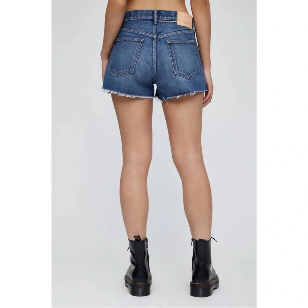 Moussy Vintage Dark Blue Wilson 100% Cotton Denim Frayed Hem Shorts NWT Size 30 - Picture 3 of 13